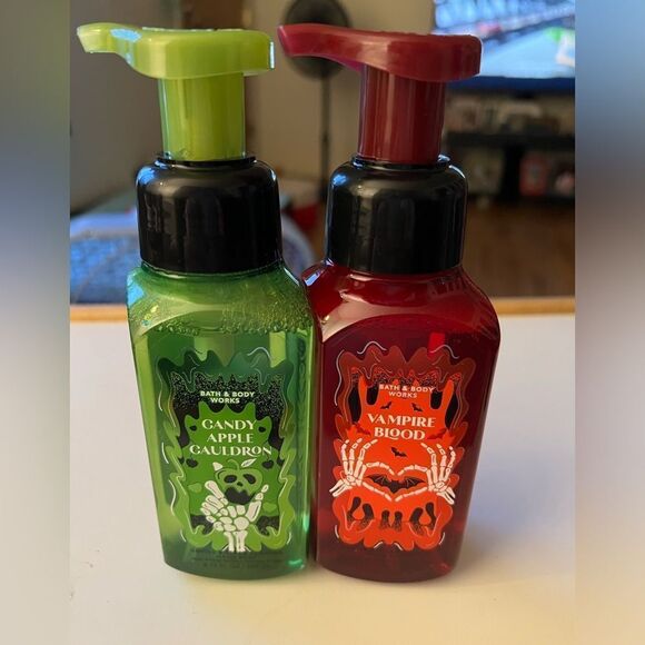Bath & Body Works Halloween Foaming Hand Wash Bundle 8.75 oz - Picture 1 of 7